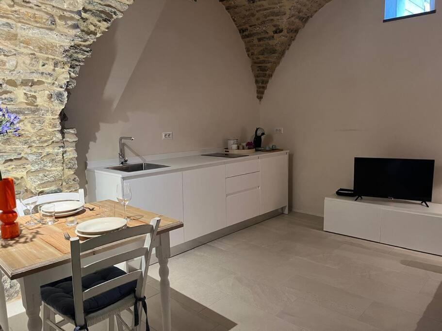 Studio Pietra E Charme Diano San Pietro Ngoại thất bức ảnh